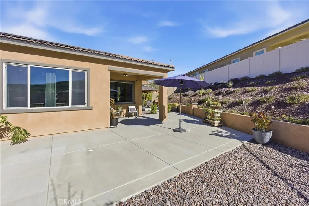11863 Trailwood Ct, Corona, California 92883 home-pic-31