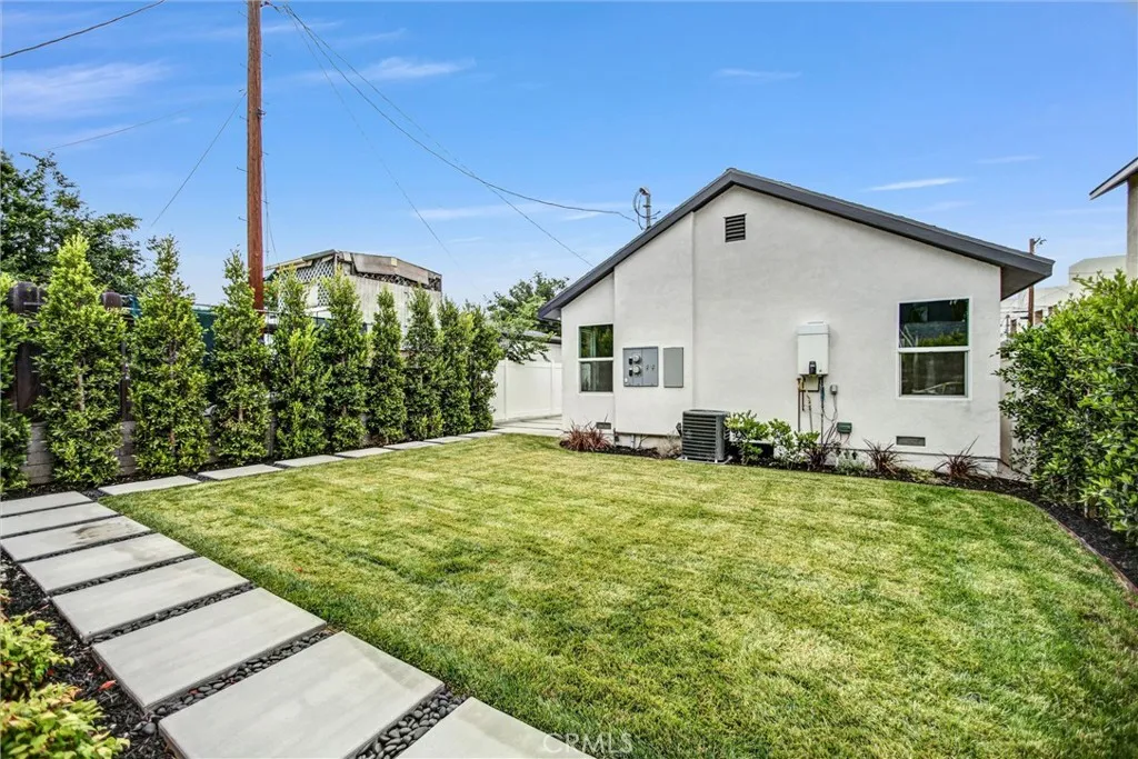 723 Chestnut Avenue, Los Angeles, California 90042 home-pic-14