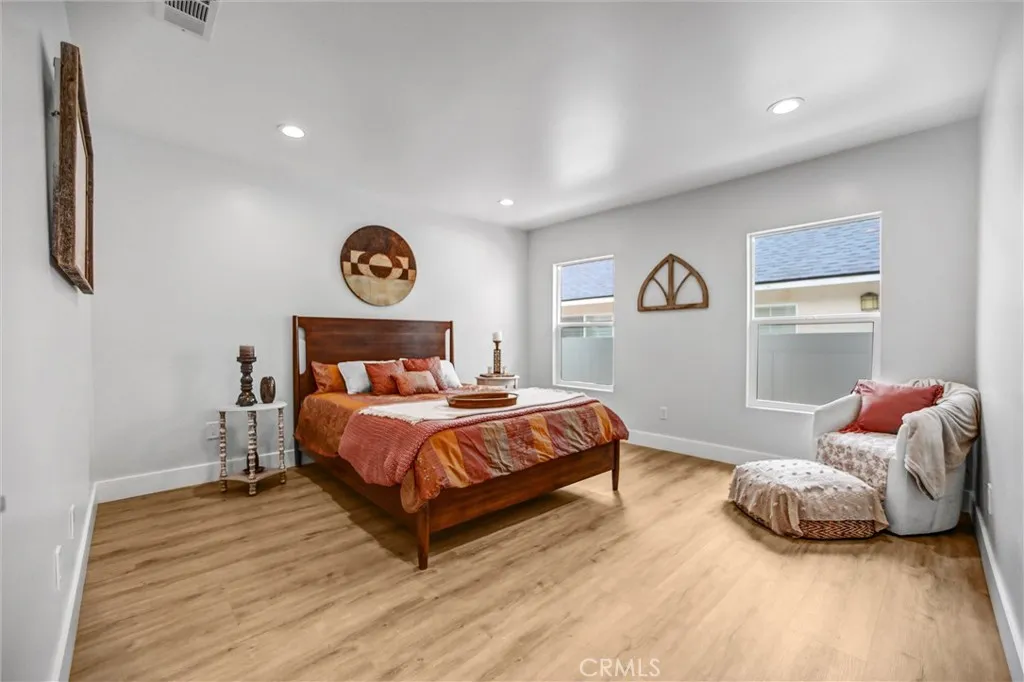 723 Chestnut Avenue, Los Angeles, California 90042 home-pic-8