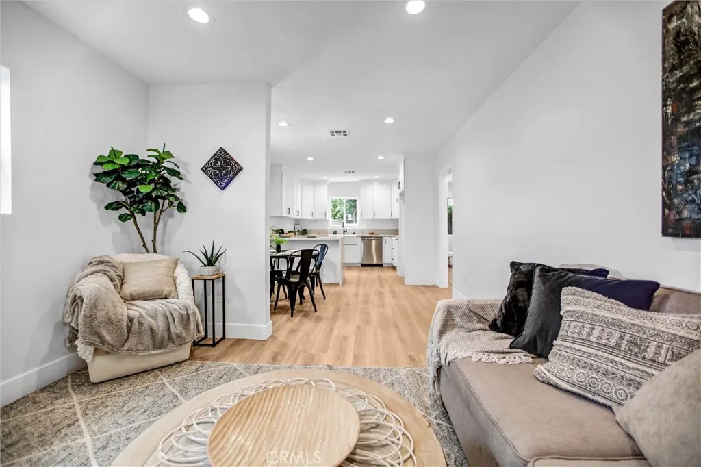 723 Chestnut Avenue, Los Angeles, California 90042 home-pic-16