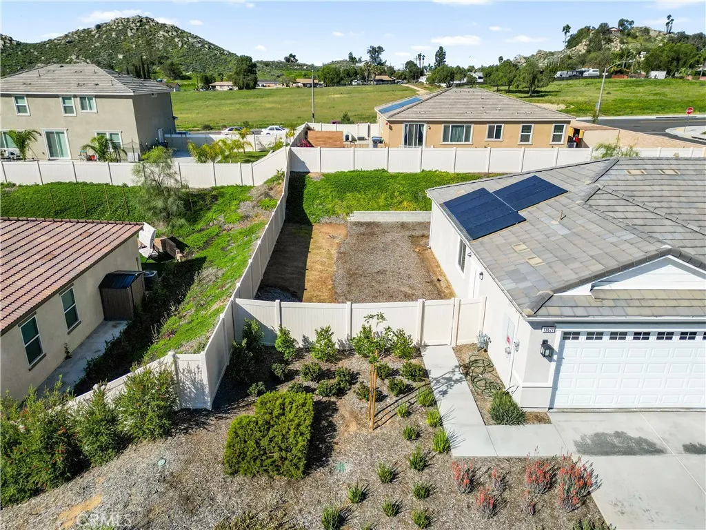 13621 Donegal, Moreno Valley, California 92555 home-pic-54