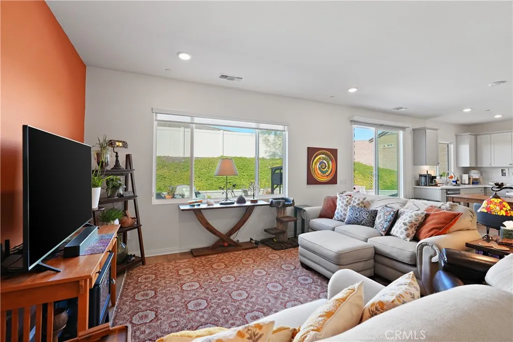 13621 Donegal, Moreno Valley, California 92555 home-pic-8