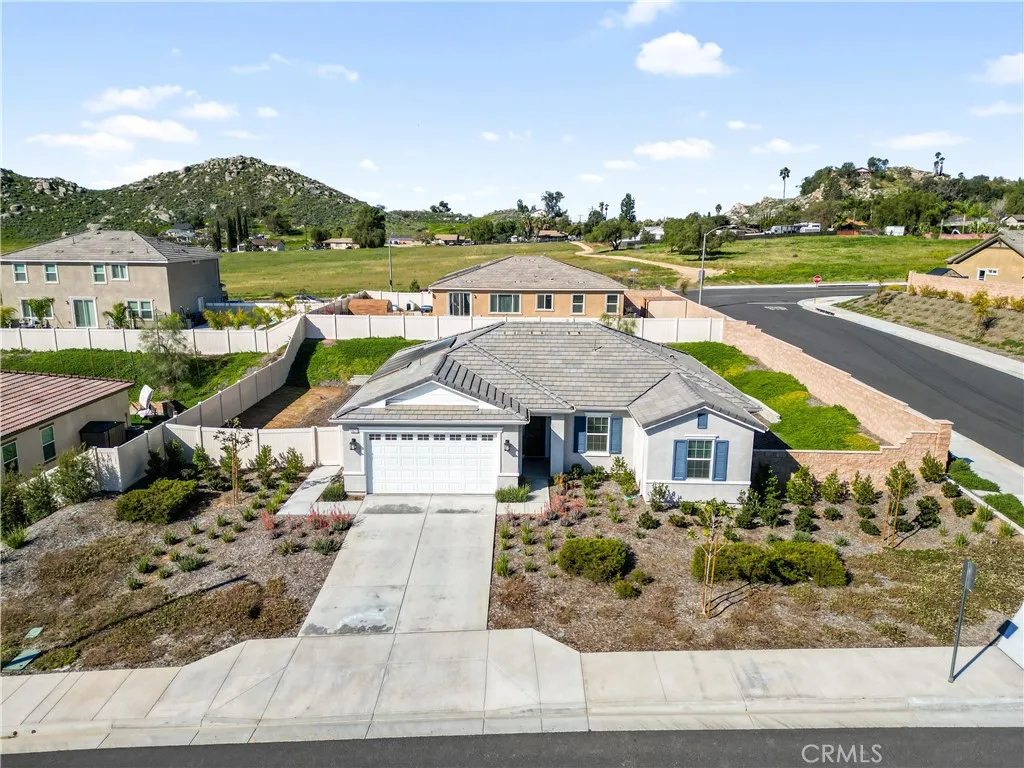 13621 Donegal, Moreno Valley, California 92555 home-pic-55
