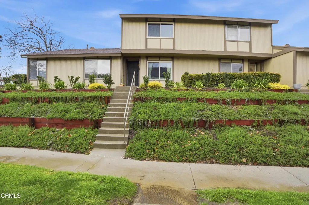 1552 Bittern Court, Ventura, California 93003 home-pic-2