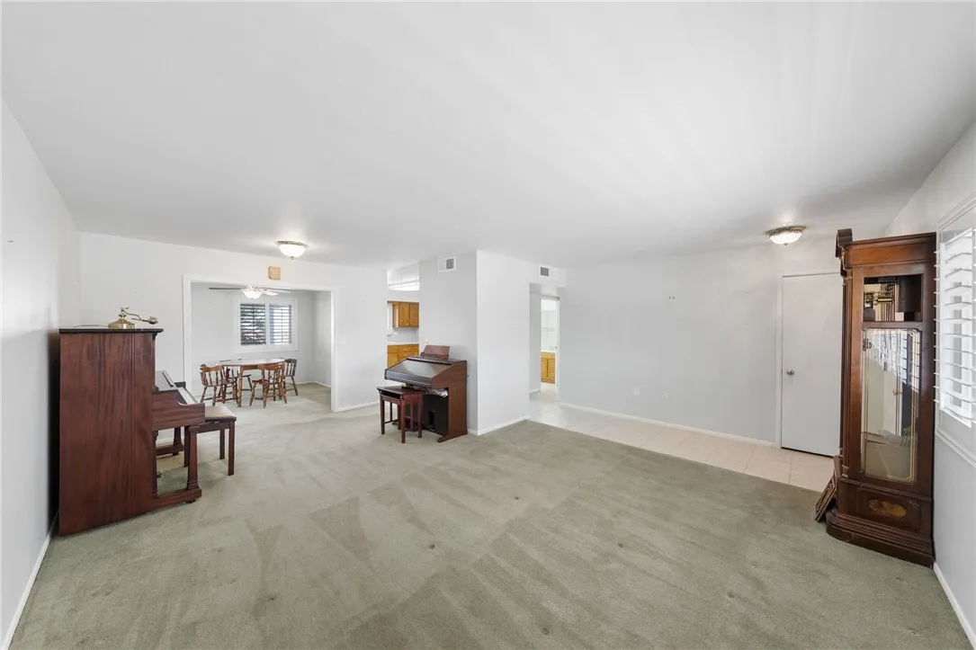 27146 El Rancho, Menifee, California 92586 home-pic-11