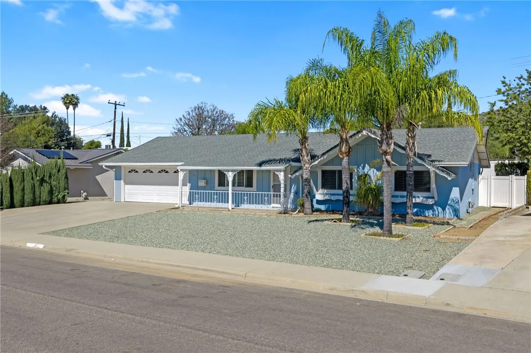27146 El Rancho, Menifee, California 92586 home-pic-3