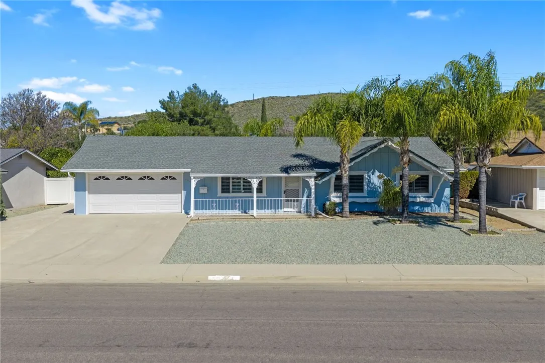 27146 El Rancho, Menifee, California 92586 home-pic-2