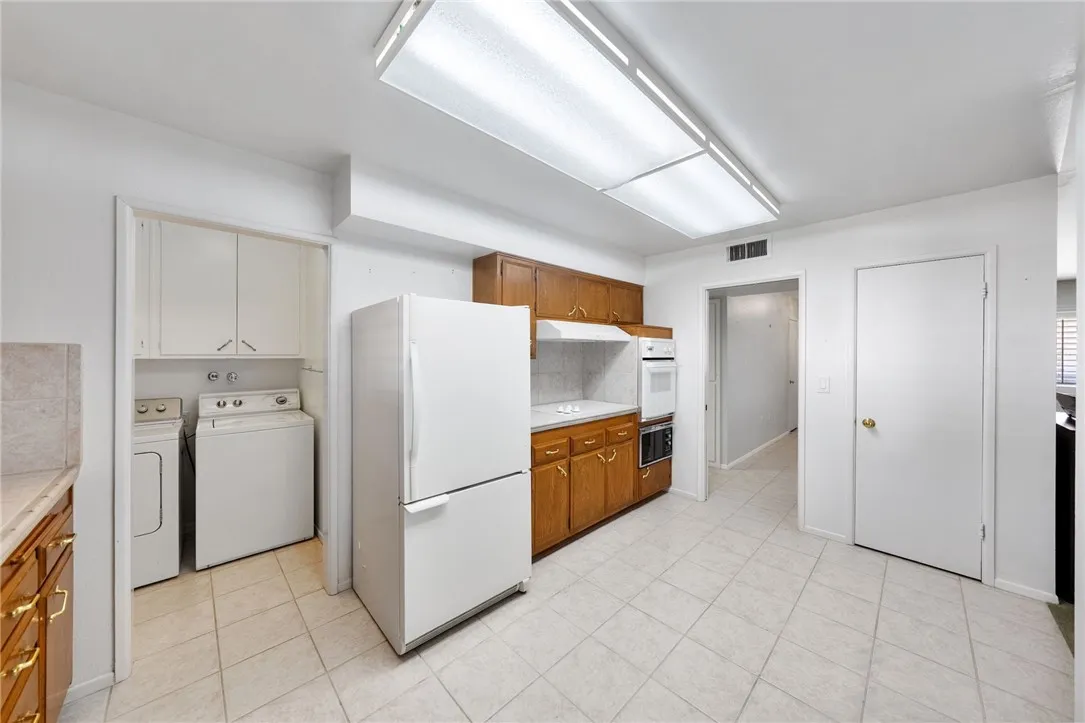 27146 El Rancho, Menifee, California 92586 home-pic-17