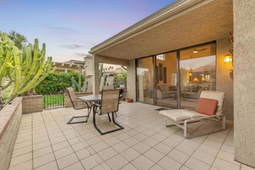 Private rear patio