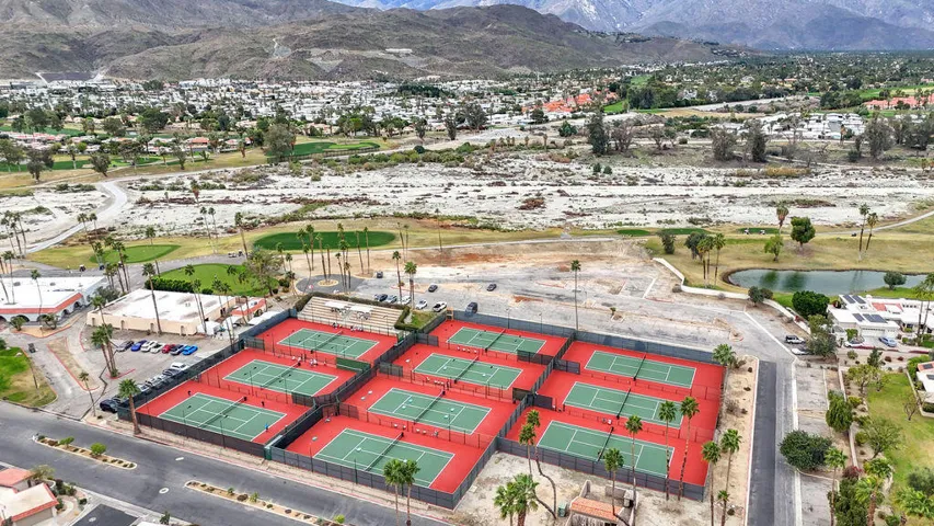Nearby Tennis Club