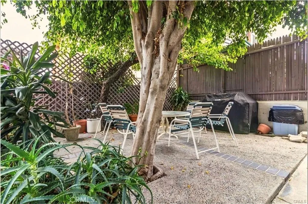 444 Obispo Avenue 3, Long Beach, California 90814 home-pic-14