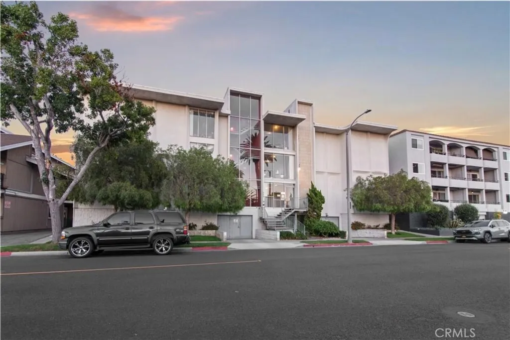 444 Obispo Avenue 3, Long Beach, California 90814 home-pic-5