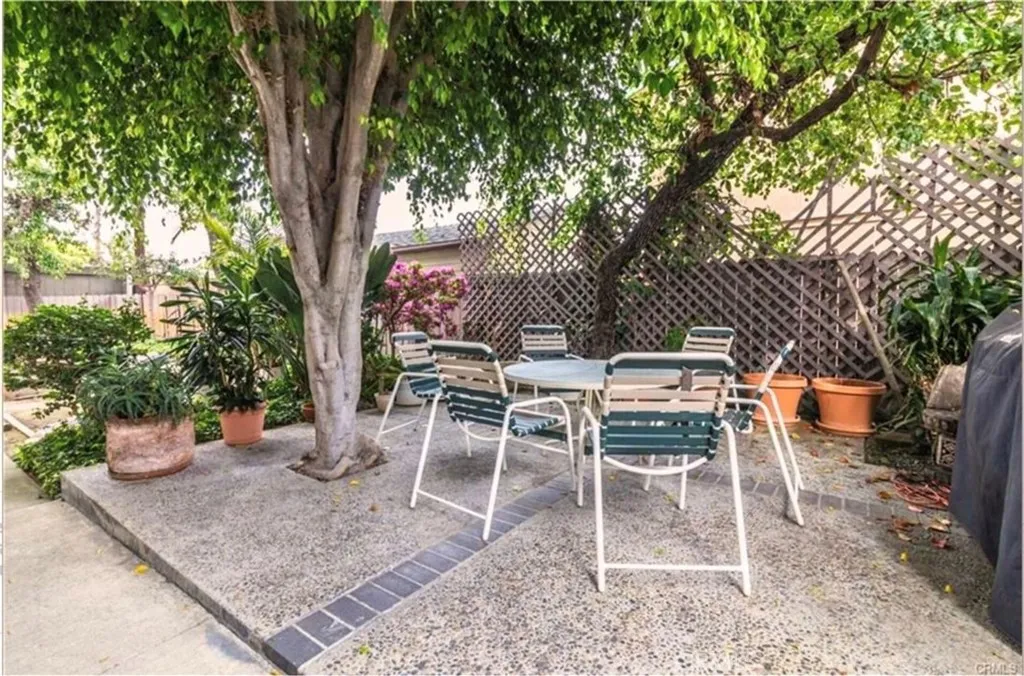 444 Obispo Avenue 3, Long Beach, California 90814 home-pic-16