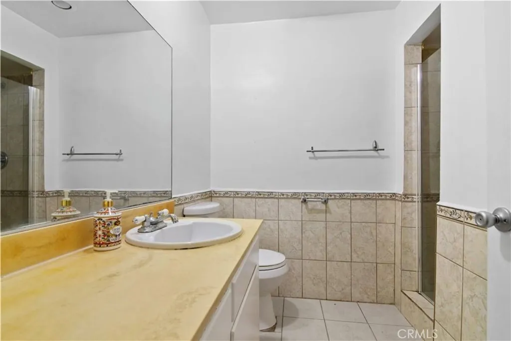444 Obispo Avenue 3, Long Beach, California 90814 home-pic-12