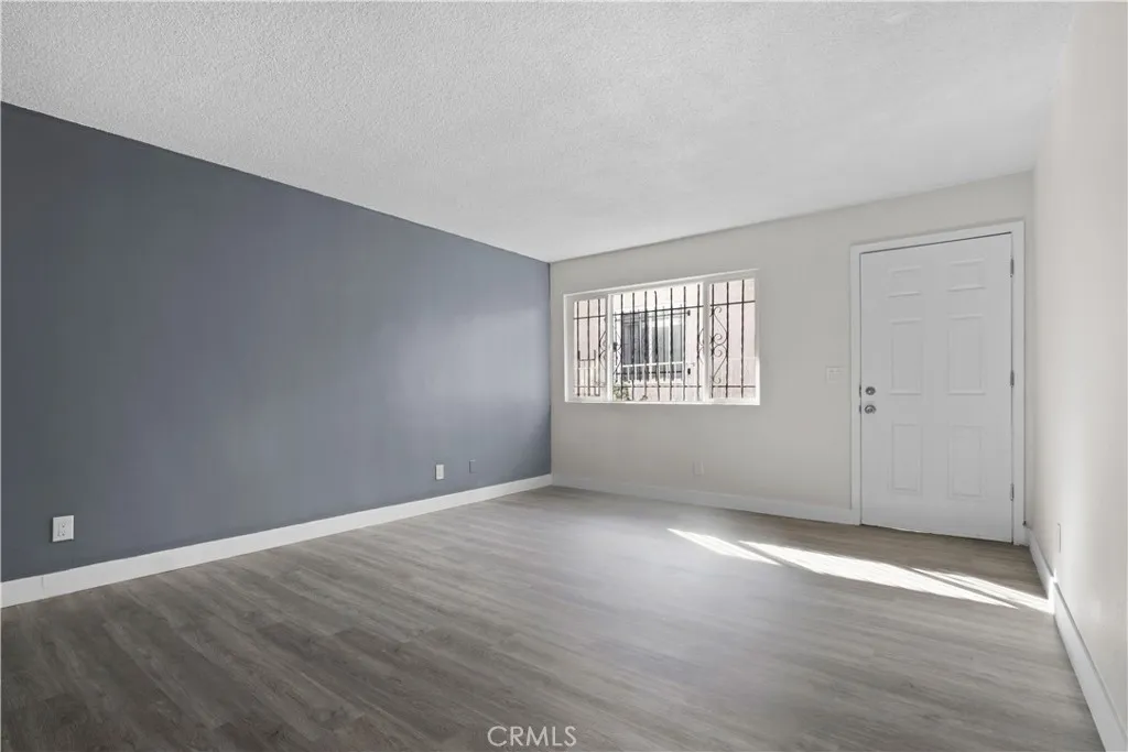 1622 Firestone Boulevard, Los Angeles, California 90001 home-pic-9