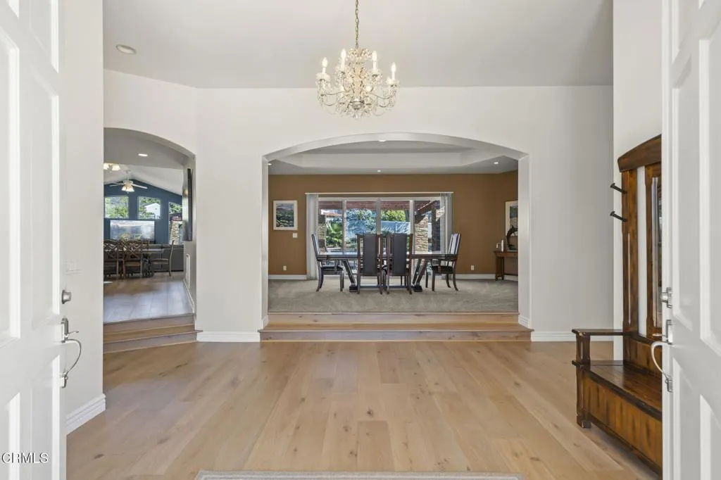2550 Riave Court, Camarillo, California 93012 home-pic-2