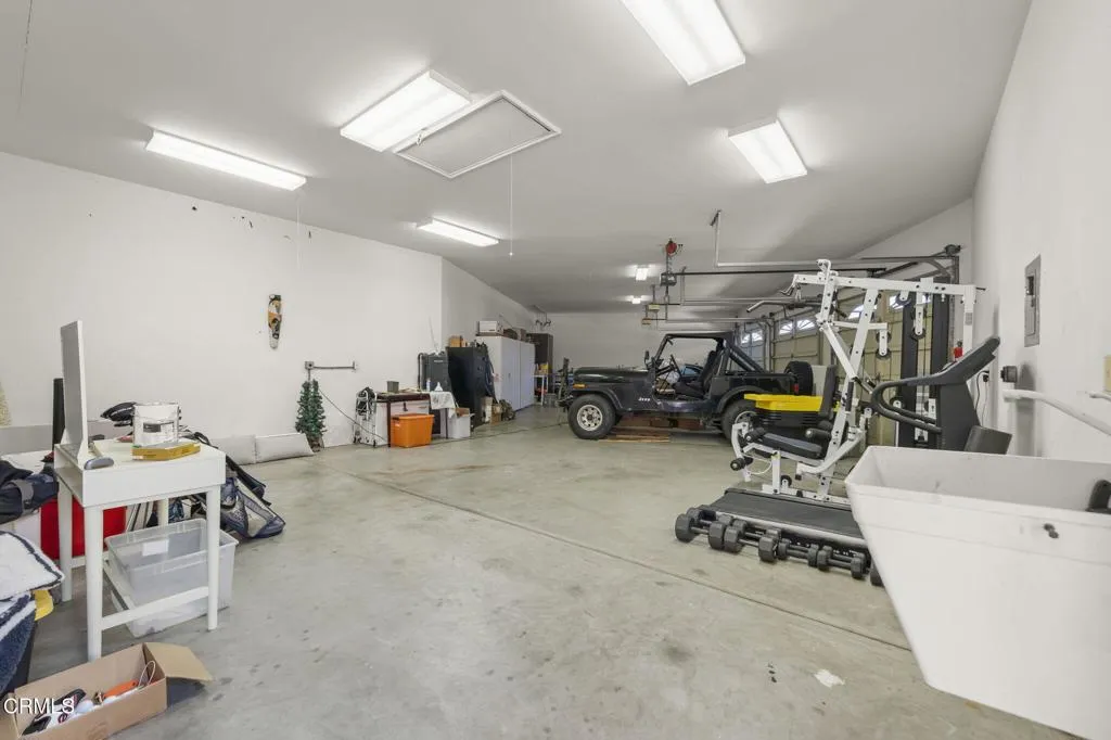 2550 Riave Court, Camarillo, California 93012 home-pic-31