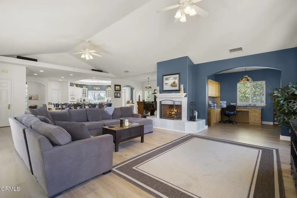 2550 Riave Court, Camarillo, California 93012 home-pic-8