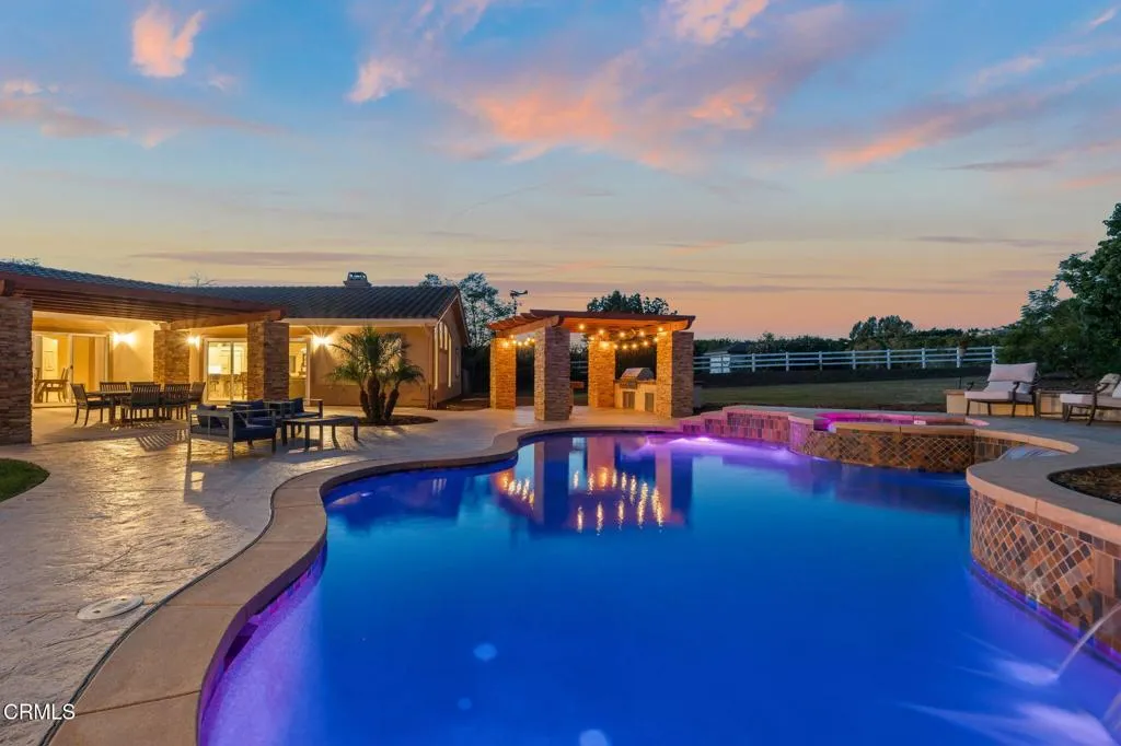 2550 Riave Court, Camarillo, California 93012 home-pic-11