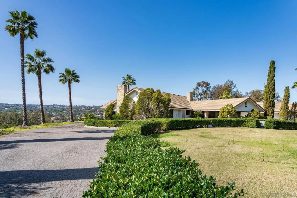 18024 Avenida Alondra, Rancho Santa Fe, California 92067 home-pic-14