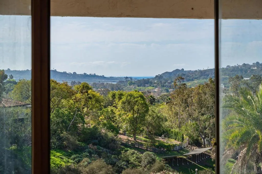 18024 Avenida Alondra, Rancho Santa Fe, California 92067 home-pic-11
