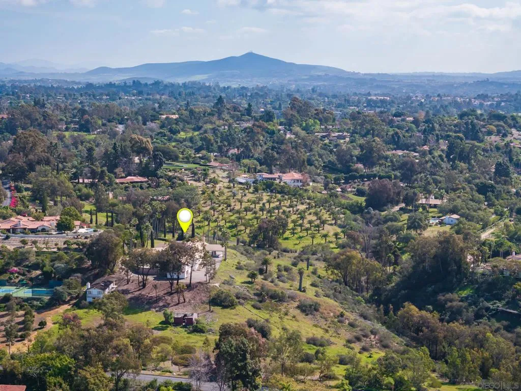 18024 Avenida Alondra, Rancho Santa Fe, California 92067 home-pic-8