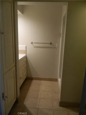 3/4 guest bath