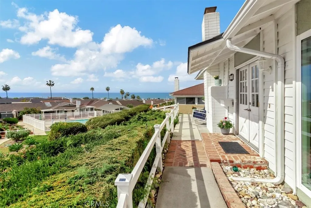 410 Camino San Clemente, San Clemente, California 92672 home-pic-1