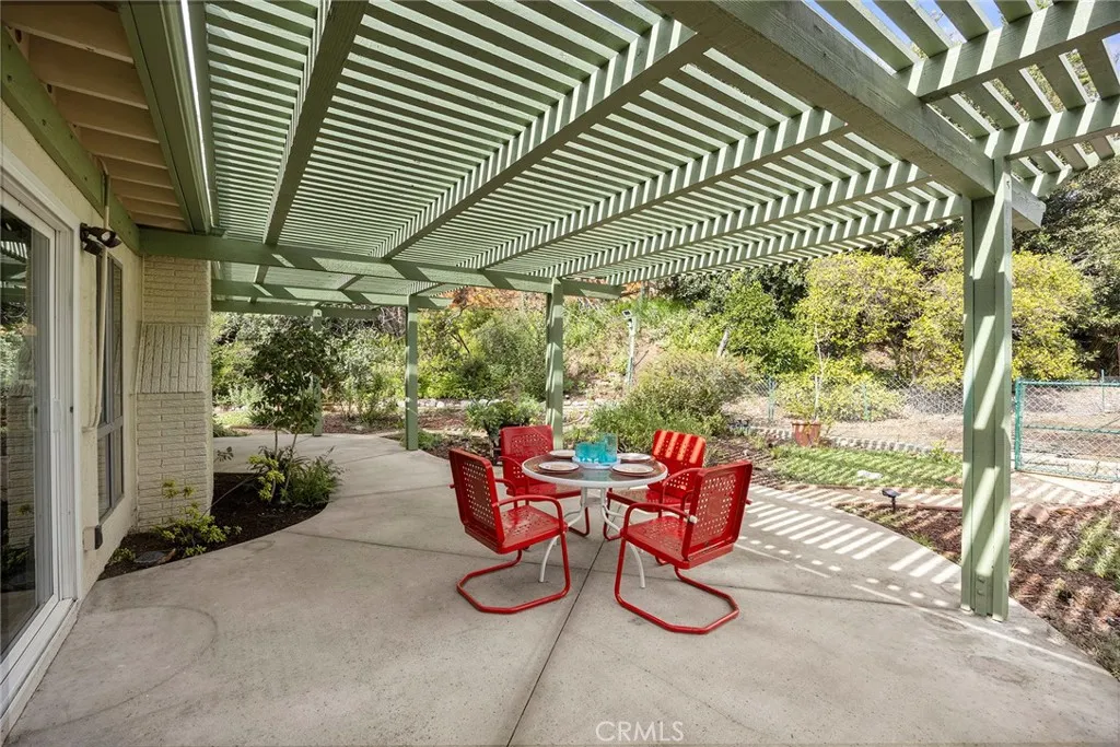 119 Helen, Fullerton, California 92835 home-pic-34
