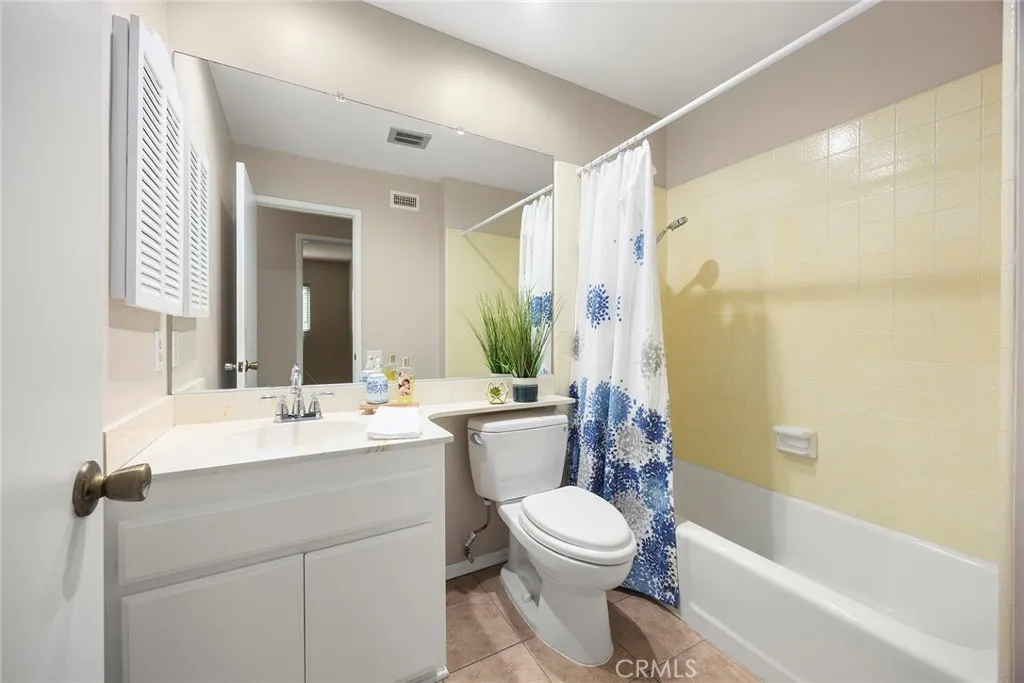 119 Helen, Fullerton, California 92835 home-pic-29
