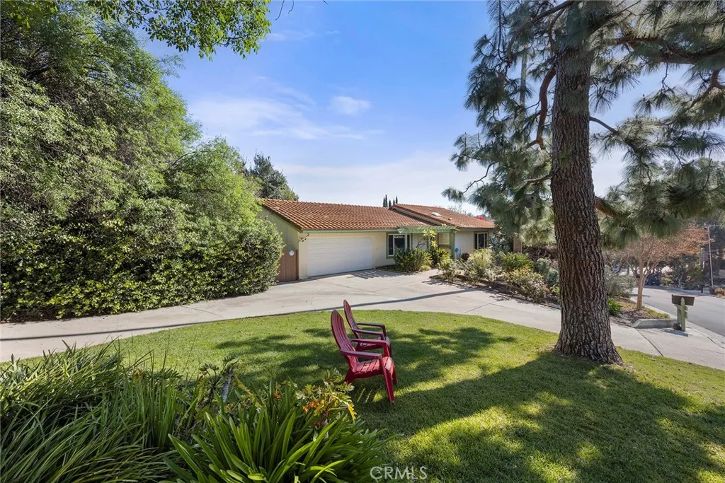 119 Helen, Fullerton, California 92835 home-pic-2