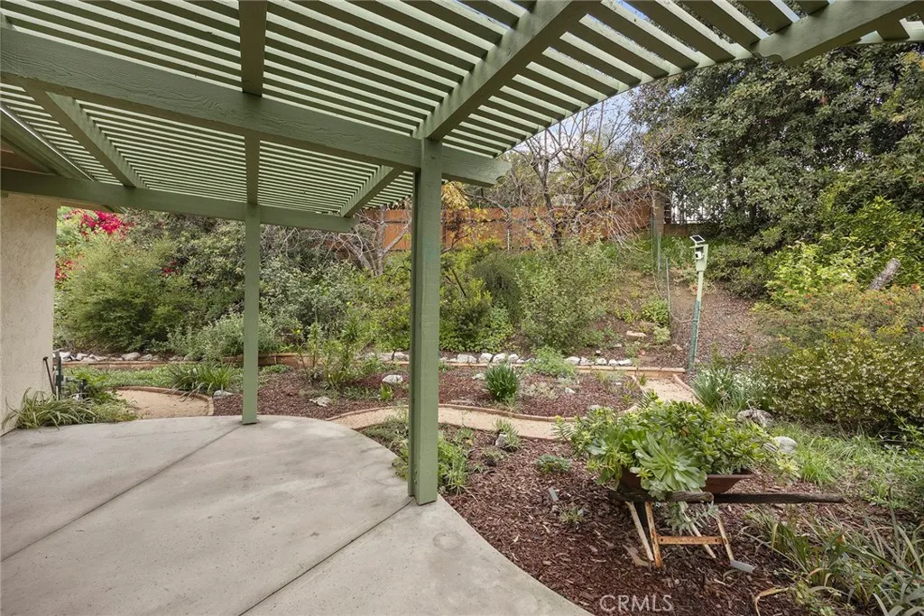 119 Helen, Fullerton, California 92835 home-pic-36
