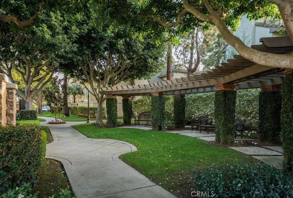 17 Auvergne, Newport Coast, California 92657 home-pic-35
