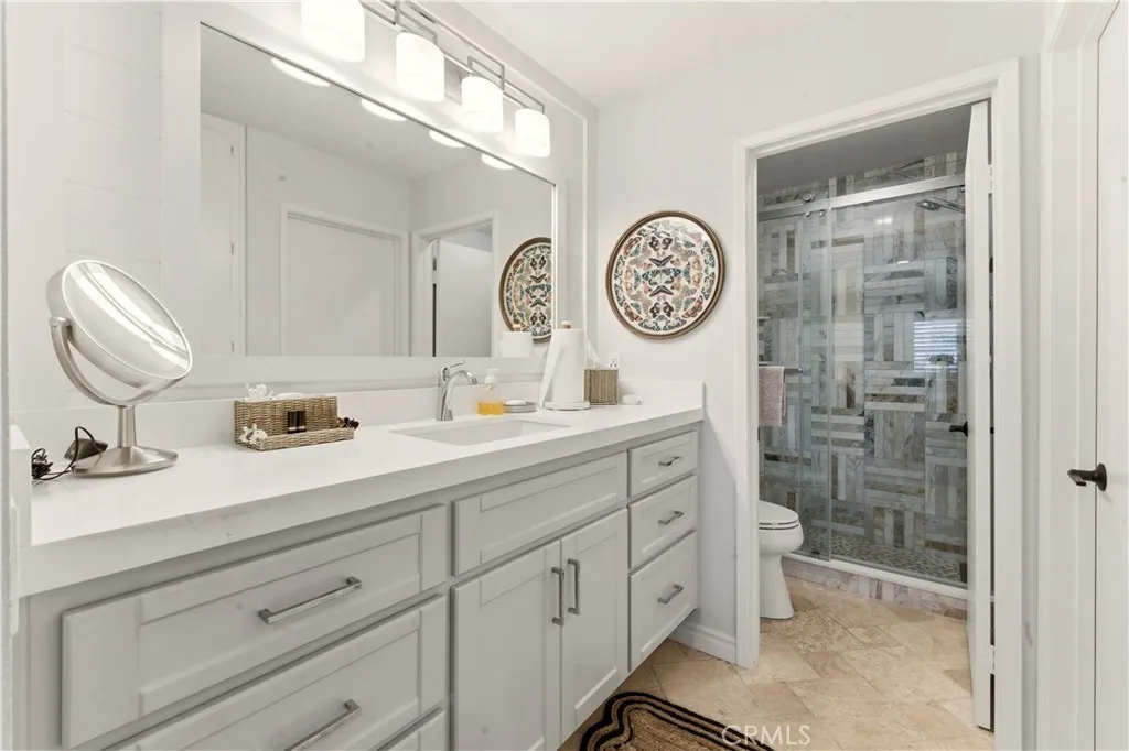 200 Villa Point, Newport Beach, California 92660 home-pic-5