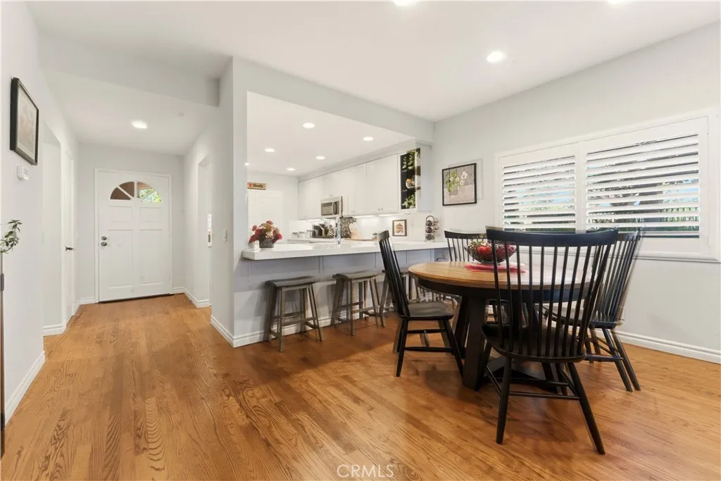 200 Villa Point, Newport Beach, California 92660 home-pic-3