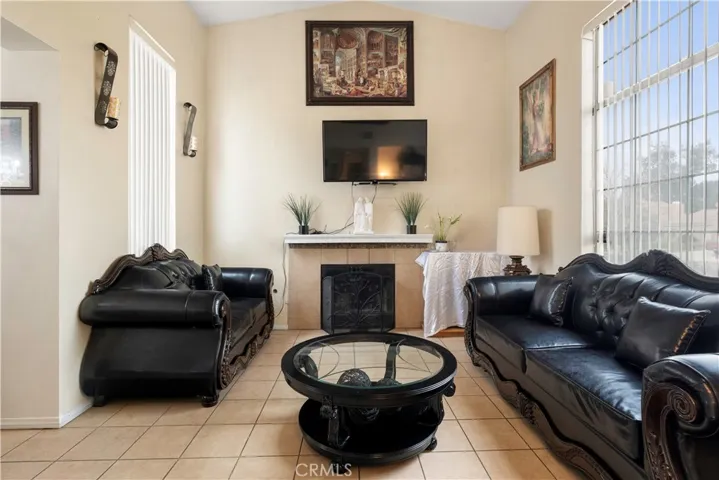 36855 James Place, Palmdale, California 93550
