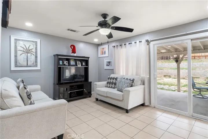 36855 James Place, Palmdale, California 93550