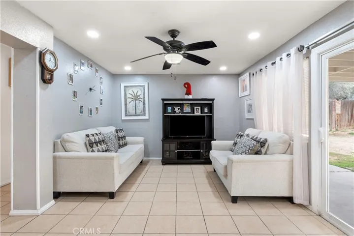 36855 James Place, Palmdale, California 93550