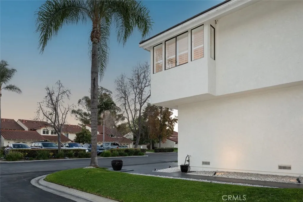 21961 Cayuga Lane, Lake Forest, California 92630 home-pic-47