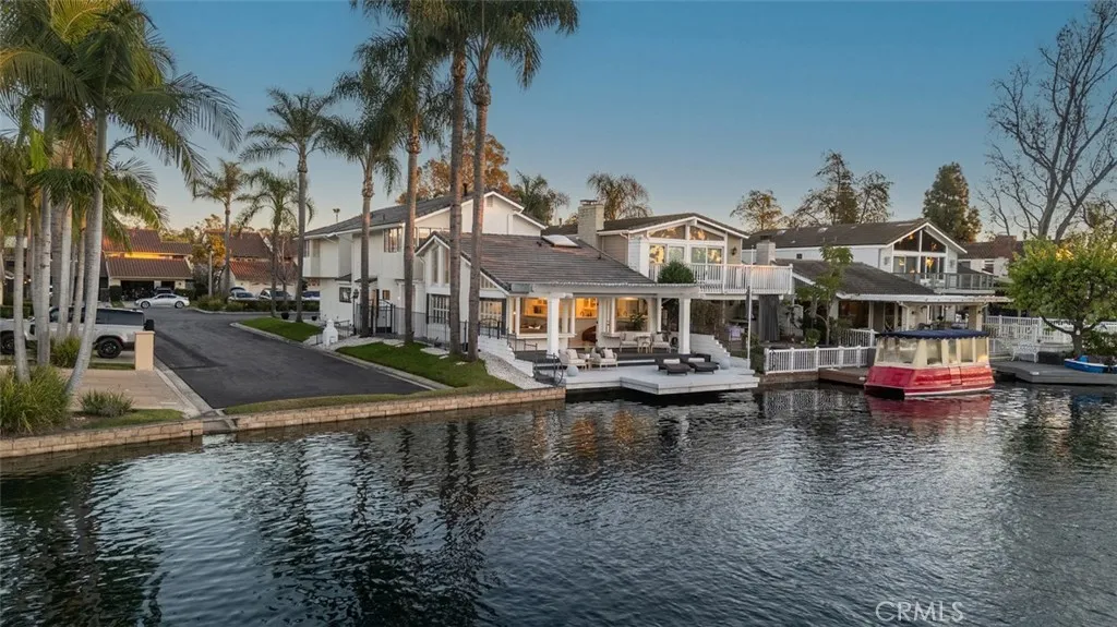 21961 Cayuga Lane, Lake Forest, California 92630 home-pic-0