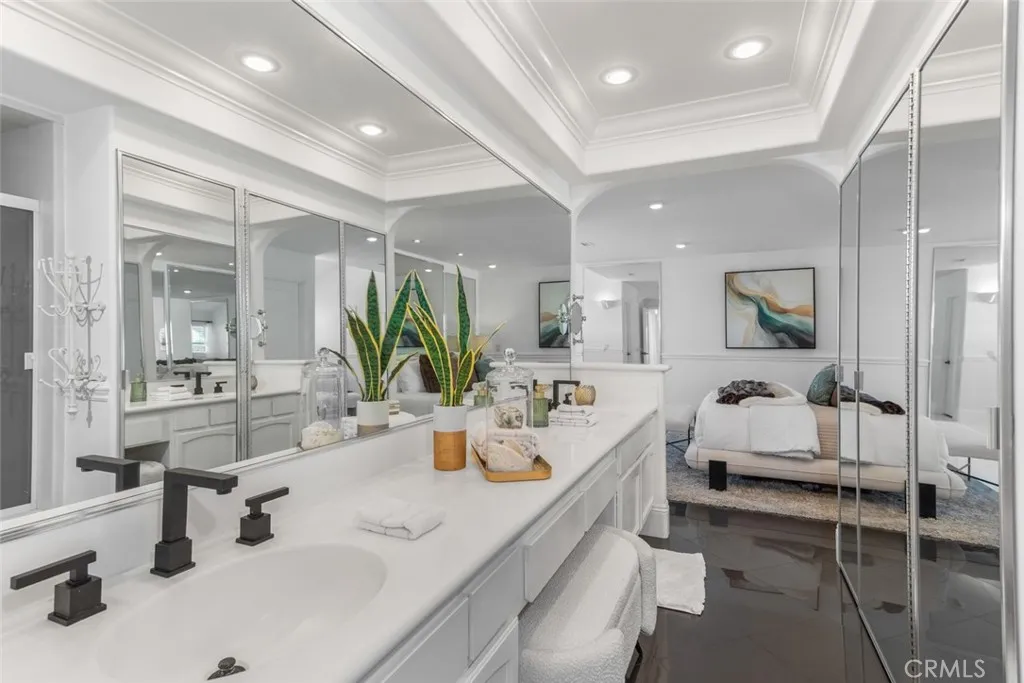 21961 Cayuga Lane, Lake Forest, California 92630 home-pic-29