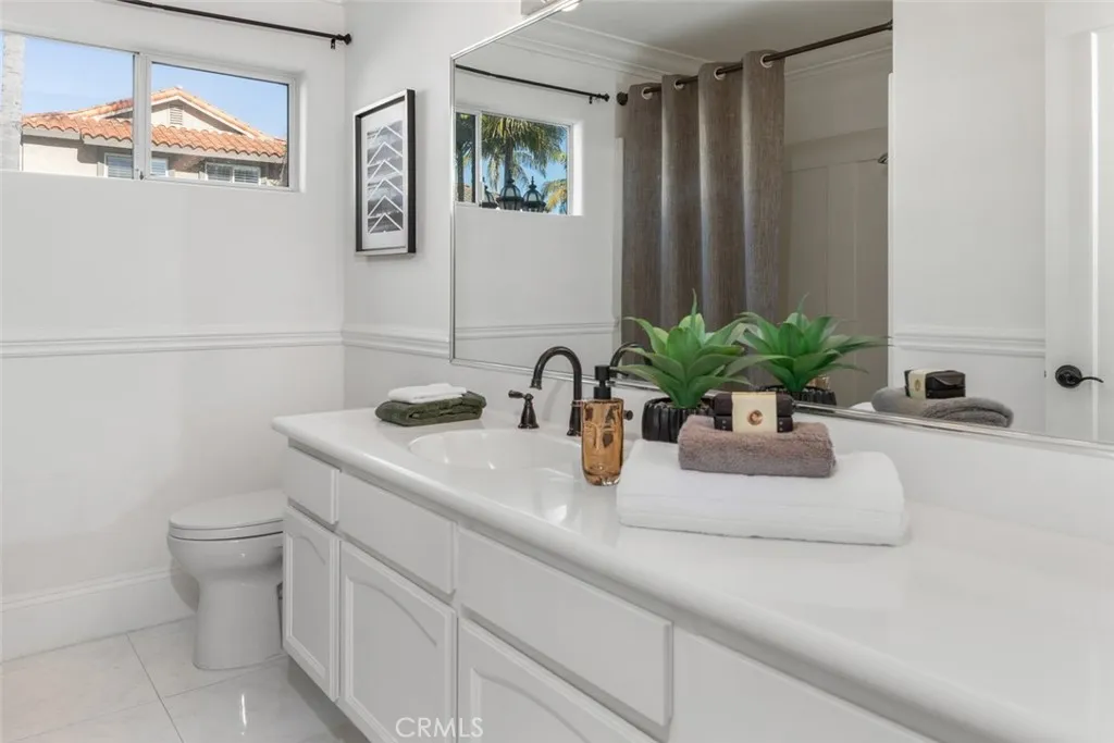 21961 Cayuga Lane, Lake Forest, California 92630 home-pic-33