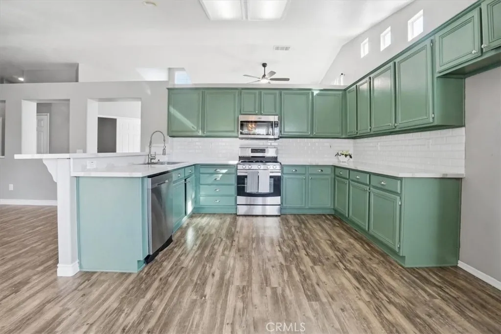 8910 Glenwood, Hesperia, California 92344 home-pic-19