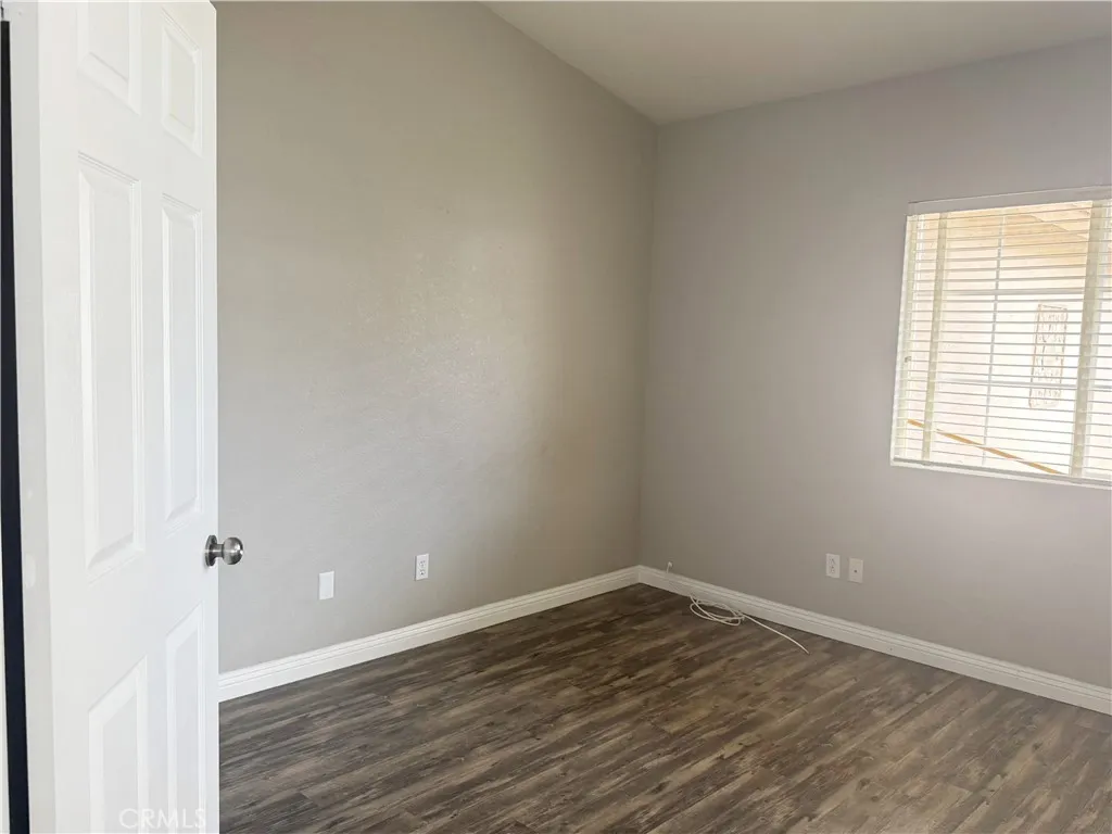 8910 Glenwood, Hesperia, California 92344 home-pic-37