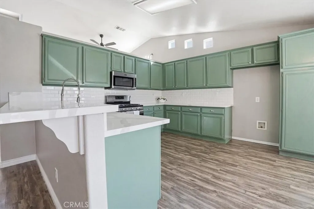 8910 Glenwood, Hesperia, California 92344 home-pic-17