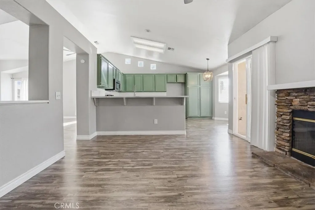 8910 Glenwood, Hesperia, California 92344 home-pic-15