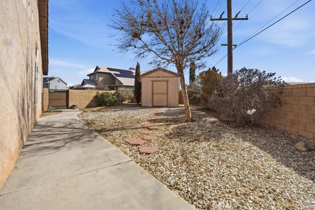 8910 Glenwood, Hesperia, California 92344 home-pic-46
