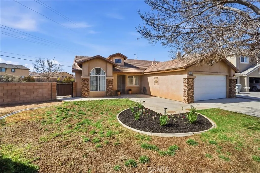 8910 Glenwood, Hesperia, California 92344 home-pic-2