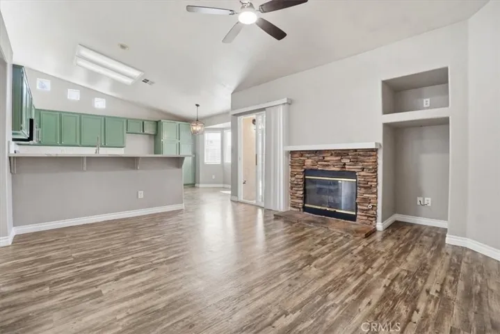 8910 Glenwood, Hesperia, California 92344