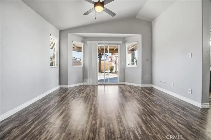 8910 Glenwood, Hesperia, California 92344